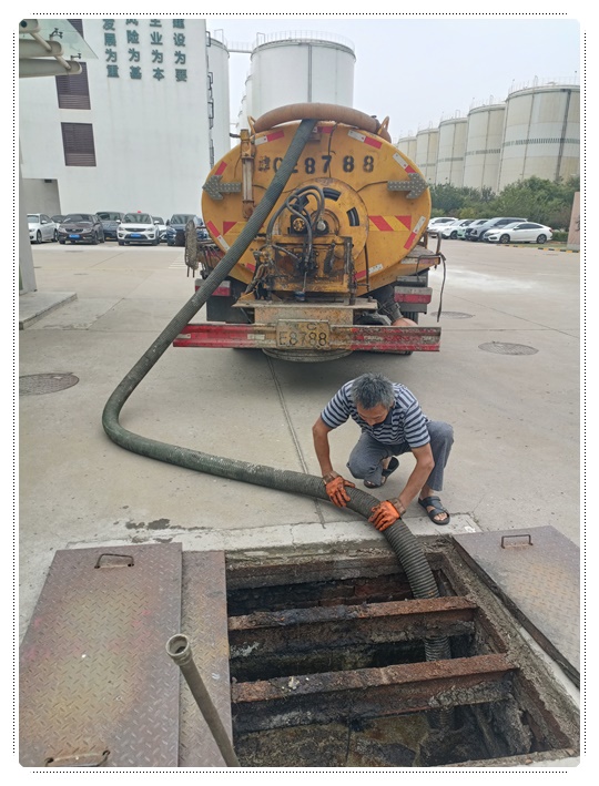 都兰隔油池清掏